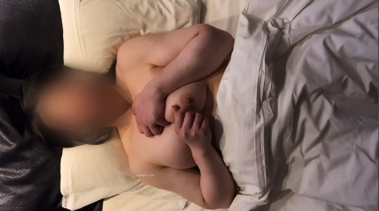 玉腿喵系女友！嫩妹被操到一直喵喵叫！【完整版38分钟已上传下面】